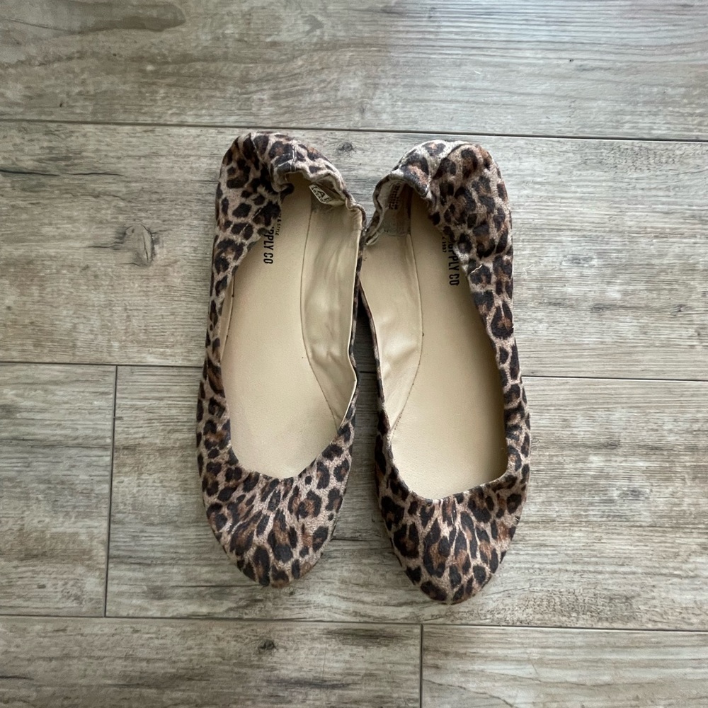 Leopard flats